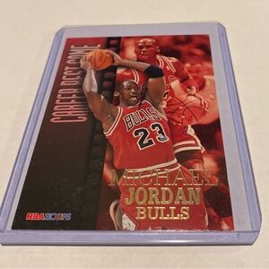 Michael Jordan 1997 SkyBox NBA Hoops # 335 Chicago Bulls Vintage Collectible
